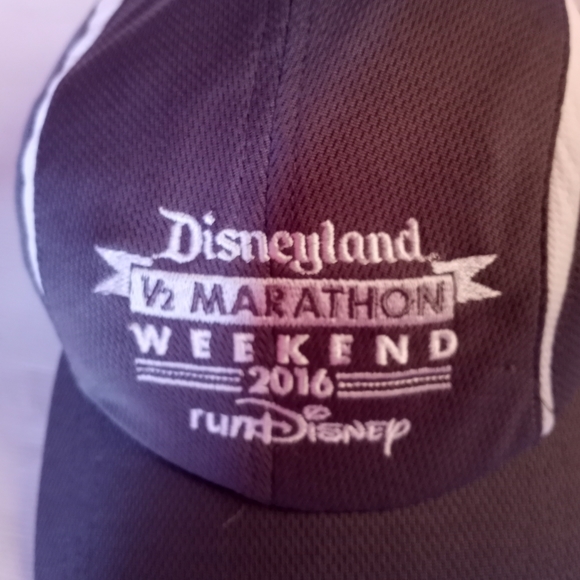 Disneyland 2016 1/2 Marathon Race Week Cap - Picture 3 of 5